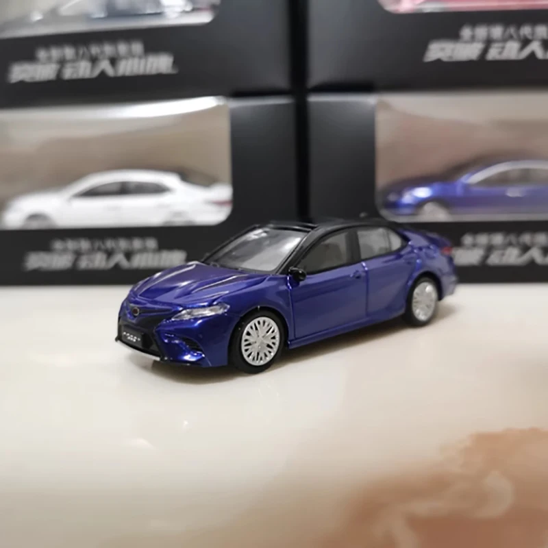 Eighth Generation CAMRY Diecast Model Car 1:64 5 Eighth Generation CAMRY Diecast Model Car 1:64 - Image 5