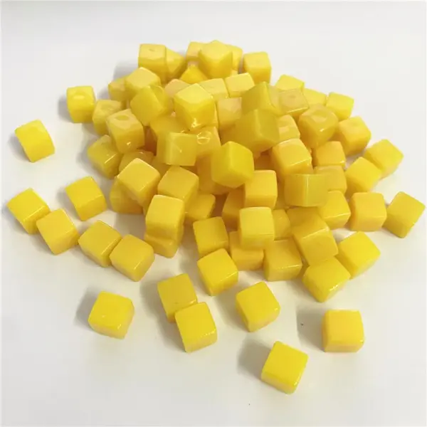 100 Pcs Clear 8mm Acrylic Square Dice Set - Image 12