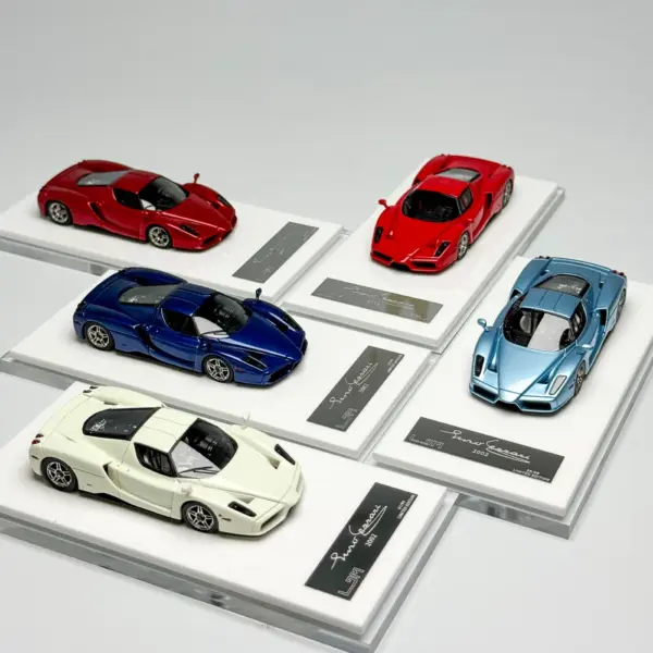LJM 1:64 Resin ENZO Classic Sports Car Model - Image 3