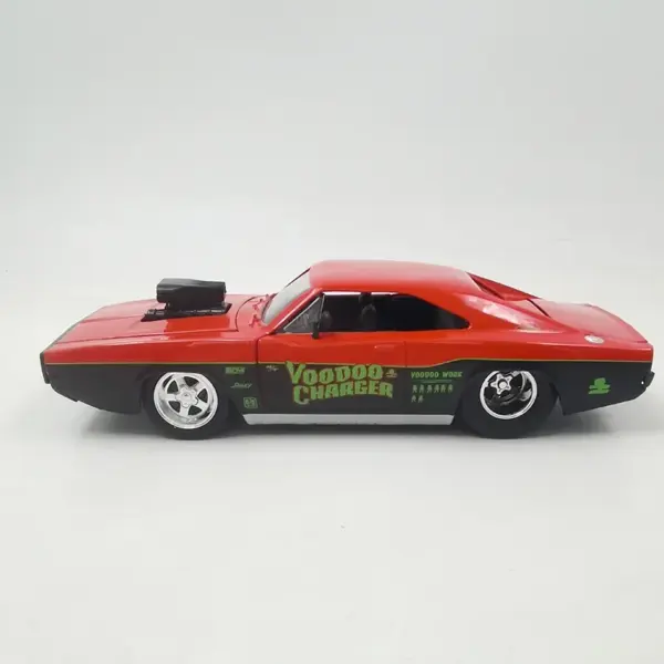 1970 Charger RT 1:24 Diecast Car Model - Image 5
