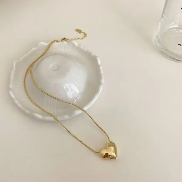 Vintage Heart Pendant Necklace for Women - Image 5