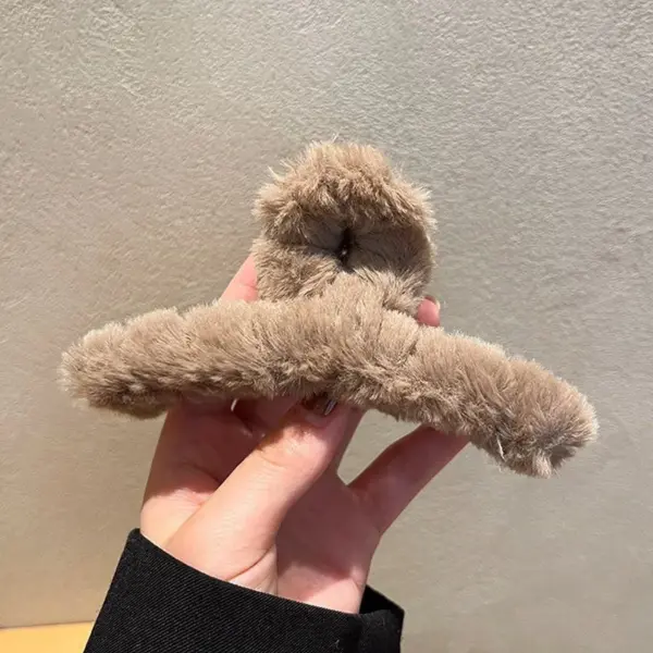 Winter Faux Fur Hair Claw Clip for Women - Image 11
