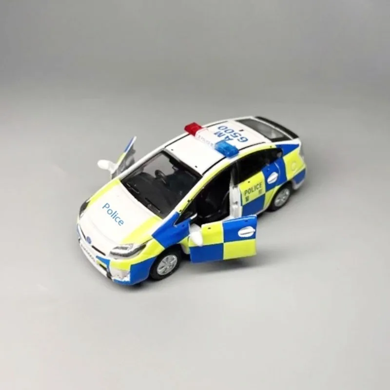 1:64 Police A713 Ambulance Alloy Car Model 5 1:64 Police A713 Ambulance Alloy Car Model - Image 5