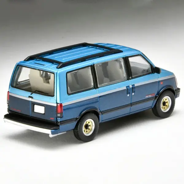 1:64 Scale LV-N325a LV-N325b Alloy Car Model - Image 4