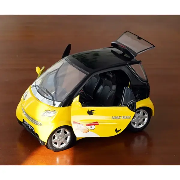 1:18 Alloy SMART Elf Pull-Back Car Model - Image 3