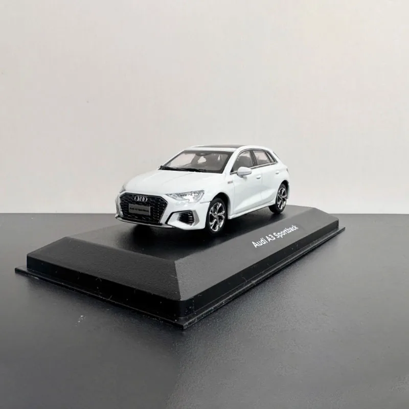 1:43 Scale Audi A3 Sportback Diecast Model 7 1:43 Scale Audi A3 Sportback Diecast Model - Image 7