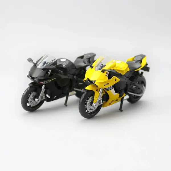 Caipo 1:18 Scale Motorcycle Model - Image 4