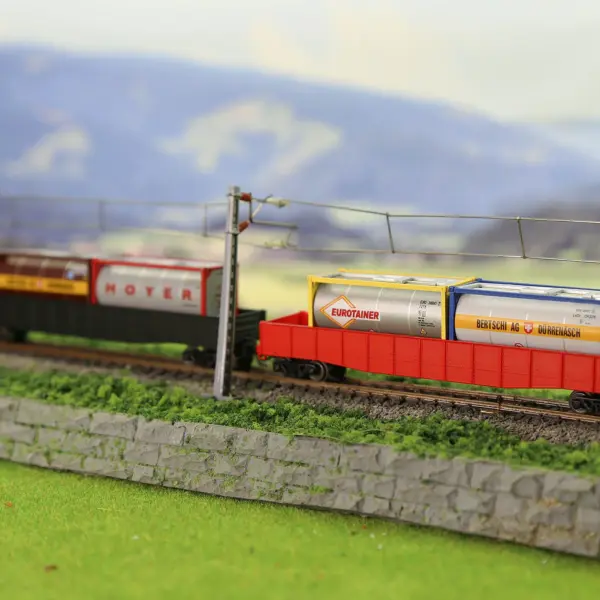 Evemodel C15023 N Scale 20ft Tank Container - Image 4