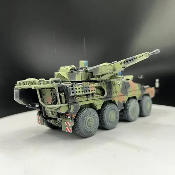1:72 Scale Resin German Boxer Dog Model - Image 5