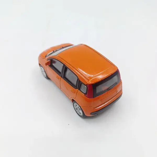 1:43 Scale FIAT Panda Classic Diecast Model - Image 5