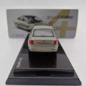 1/64 Skoda Octavia 30th Anniversary Model 9 S845e07467e114e9da15a7ae272b58f00N