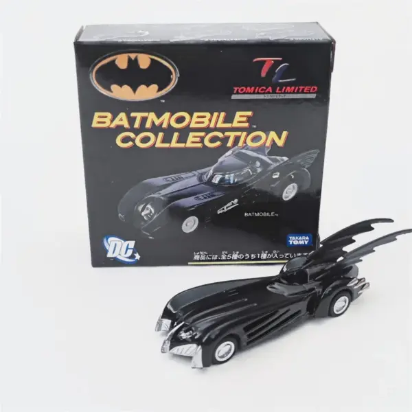 Takara TOMY 1:60 Alloy Batmobile Model - Image 10