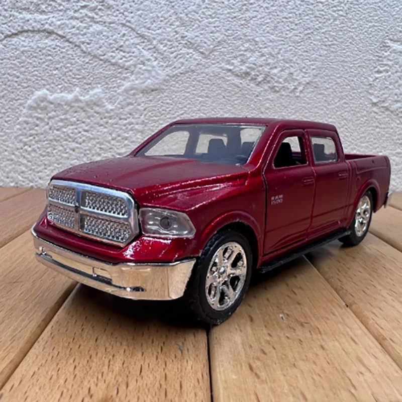 1:32 Scale RAM 1500 Pickup Truck Model with Flaws 7 1:32 Scale RAM 1500 Pickup Truck Model with Flaws - Image 7