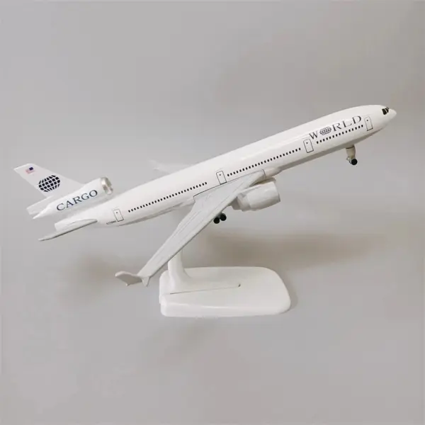 20cm KLM MD-11 Model Aircraft with Landing Gears - Image 5