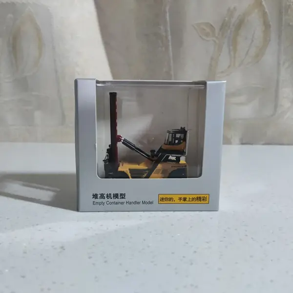 Diecast 1:87 SANY Container Handler Model - Image 6