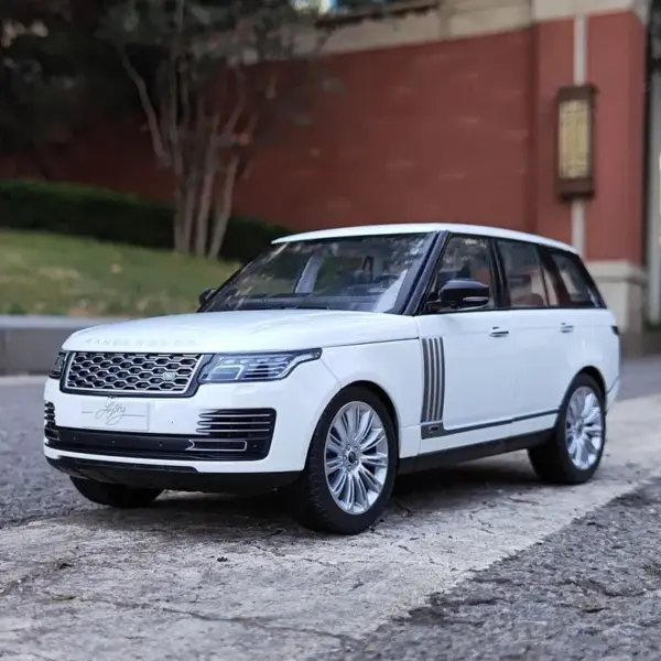 Large 1/18 Rover Sports Alloy Car Model - Image 9