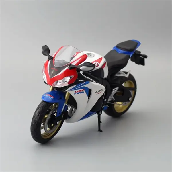 1/12 Honda CBR Fire Blade Alloy Motorcycle Model - Image 4