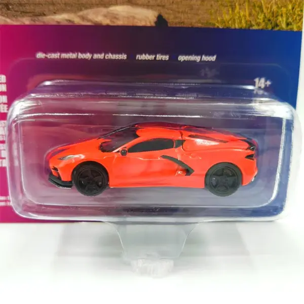 1:64 Scale 2022 Chevy Corvette Diecast Model - Image 3