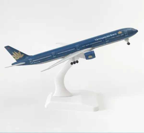 20cm B777 Metal Aircraft Model for Home Decor - Image 12