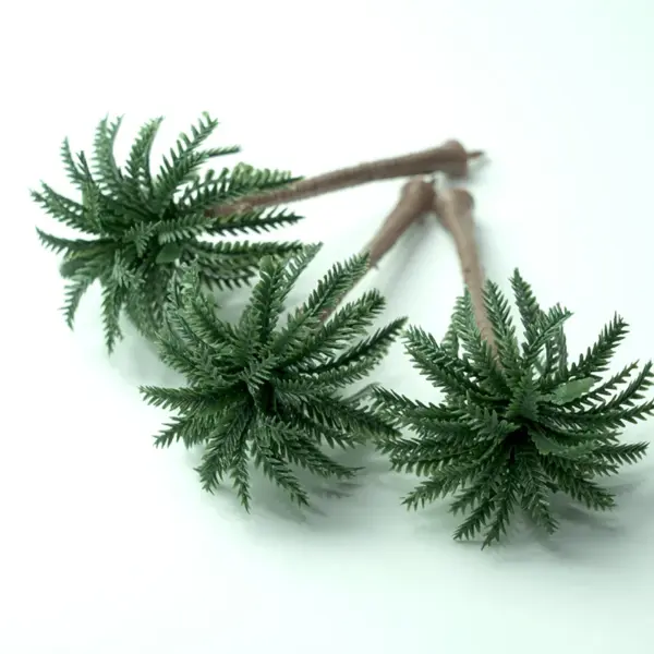 Miniature Palm Trees for HO Scale Models 5pcs - Image 2