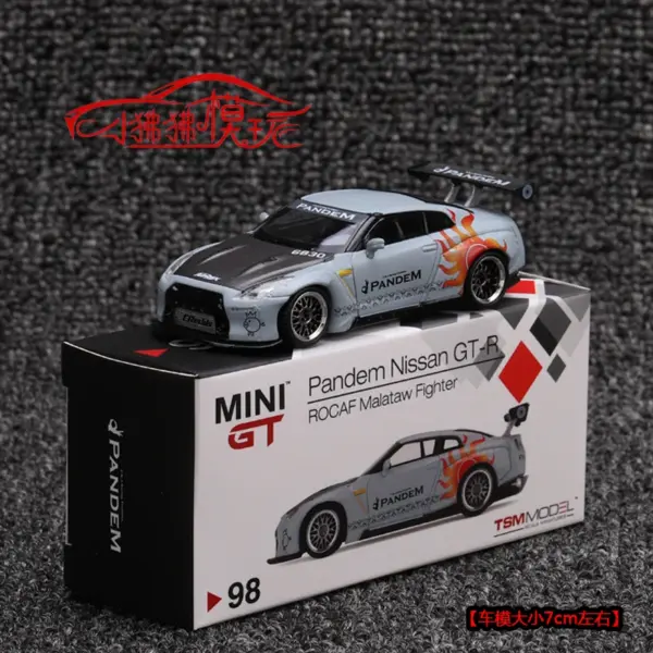 MINIGT 1:64 96 GTR R35 Metal Collectible Car - Image 6
