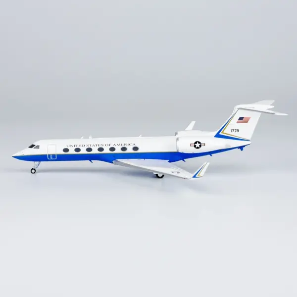 75027 U.S. Air Force Model Jet Collector's Item - Image 2