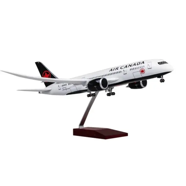 Canada B787 Dreamliner 1:130 Scale Model Airplane - Image 7