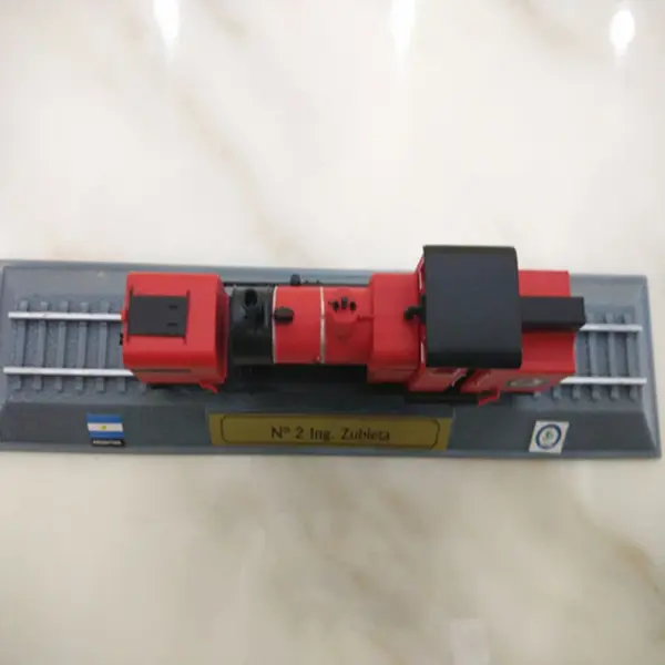 Diecast 1/160 Argentine Red Steam Train Model - Image 4