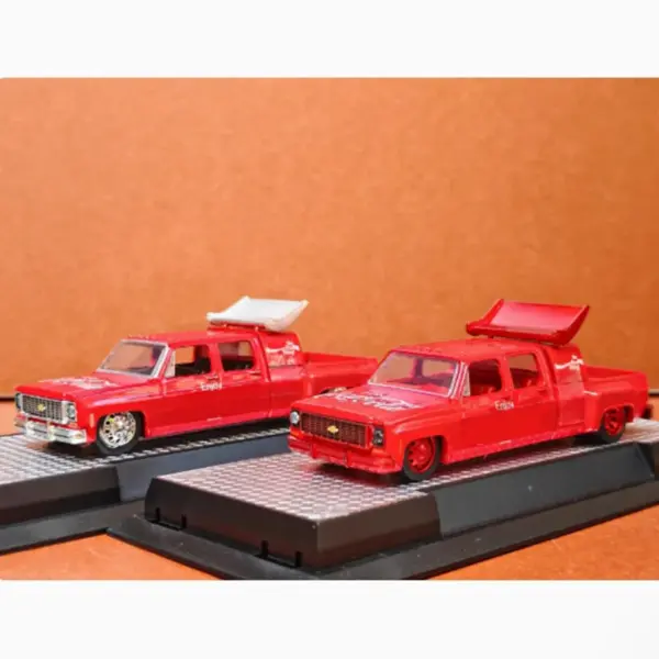 1/64 Mooneye 1973 Coke Pickup Truck Model - Image 5