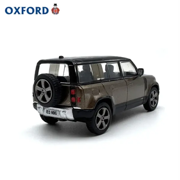 Diecast Alloy Land Rover Defender 110 Model - Image 3