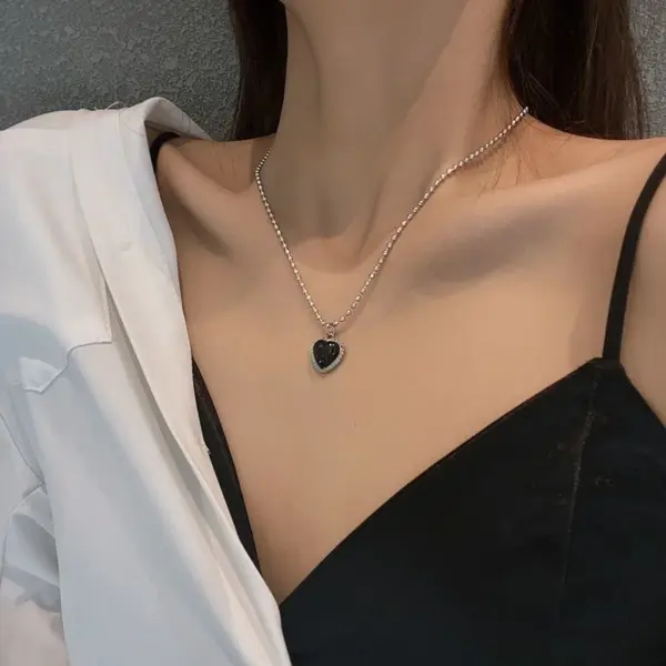 Vintage Heart Pendant Necklace for Women - Image 9