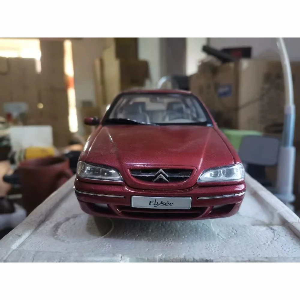 Citro Elysee 1:18 Alloy Car Model with Flaws 4 Citro Elysee 1:18 Alloy Car Model with Flaws - Image 4