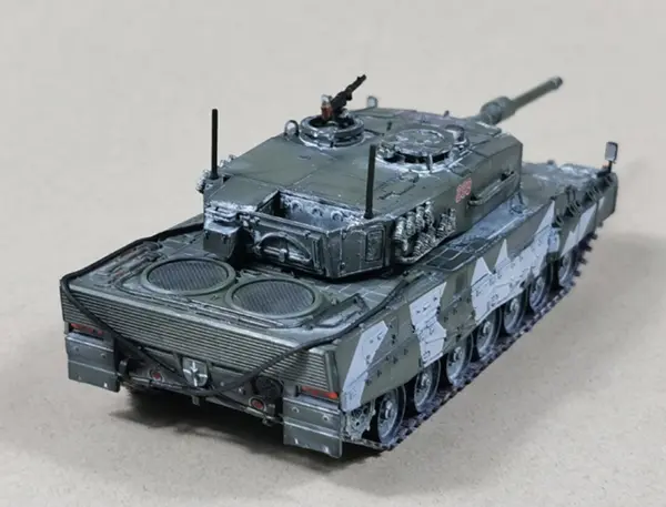 1:72 PVC Norway Leopard 2A4 Tank Model - Image 4