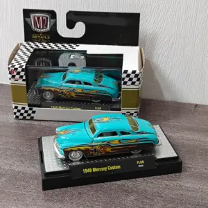 M2 Chevrolet 1/64 Vintage Diecast Pickup Truck 38 S8e571fbd82f248a4b101fbe7e8cfb17fM