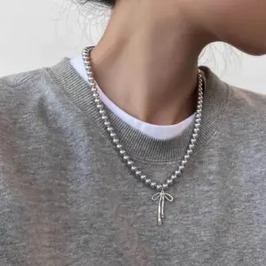 Bowknot Pendant Choker Necklace with Pearls