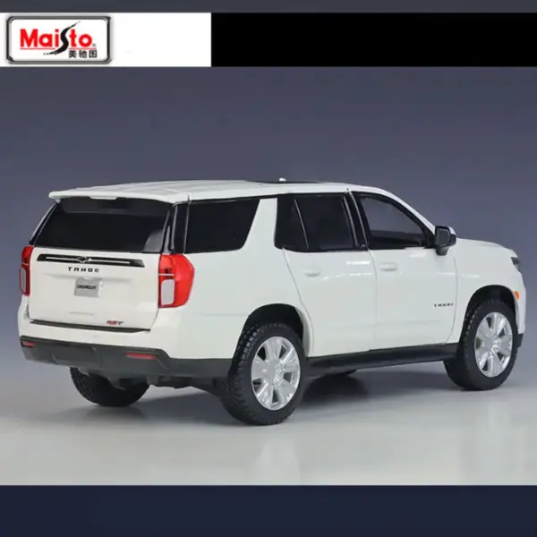 Maisto 1:24 Chevrolet Tahoe Diecast Model Car - Image 5