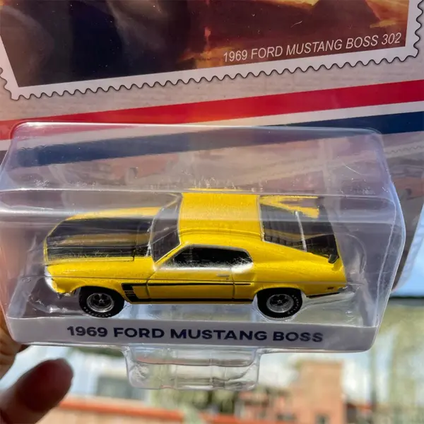 Diecast 1:64 Scale 1969 Ford Mustang Model - Image 4