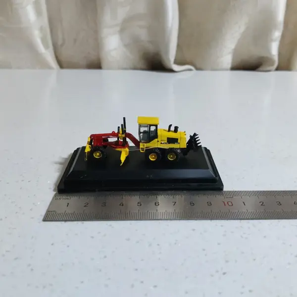 1:87 SANY Grader Diecast Model for Collectors - Image 3