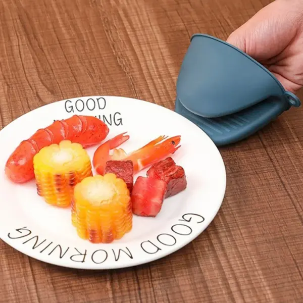 Silicone Heat Resistant Oven Mitts - 1 Pair - Image 3