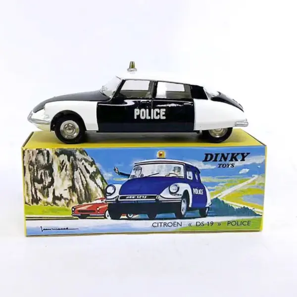 Dinky Toys 1:43 Citroen DS 19 Police Model - Image 6