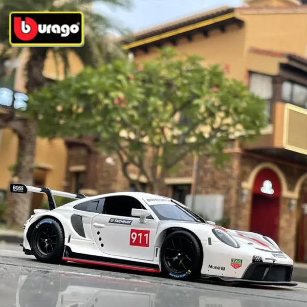 1:24 Porsche 911 RSR Alloy Diecast Model Car - Image 6