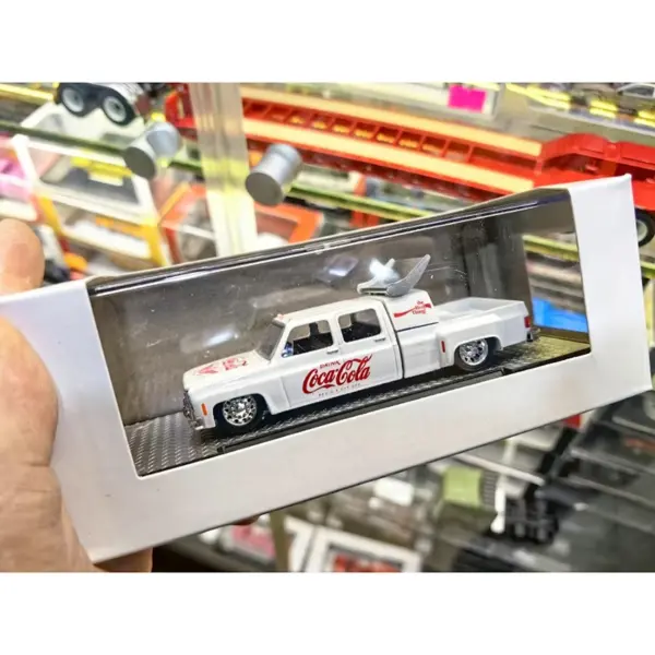 1/64 Mooneye 1973 Coke Pickup Truck Model - Image 8