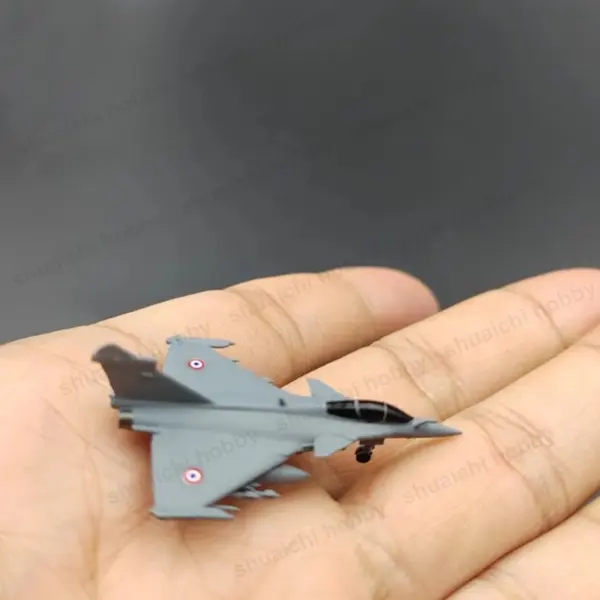 1/350 Scale Rafale Fighter Jet Model Set - Image 3