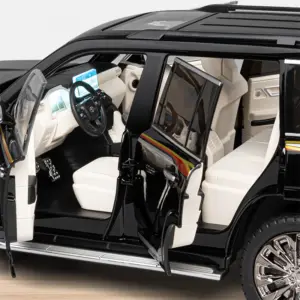 1/18 Toyota Land Cruiser LC300 Diecast Model 12 S99f27d9406f2404594ab385f280490d5M