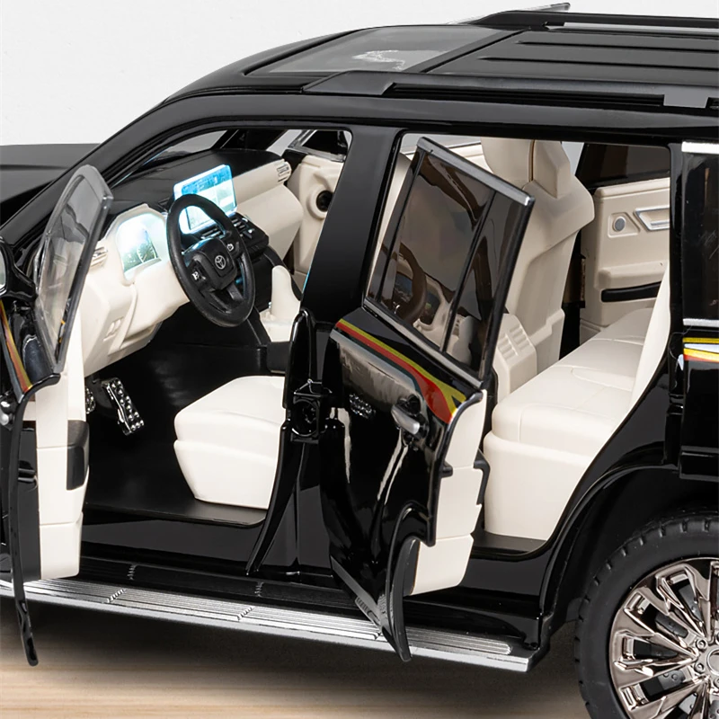 1/18 Toyota Land Cruiser LC300 Diecast Model 5 1/18 Toyota Land Cruiser LC300 Diecast Model - Image 5