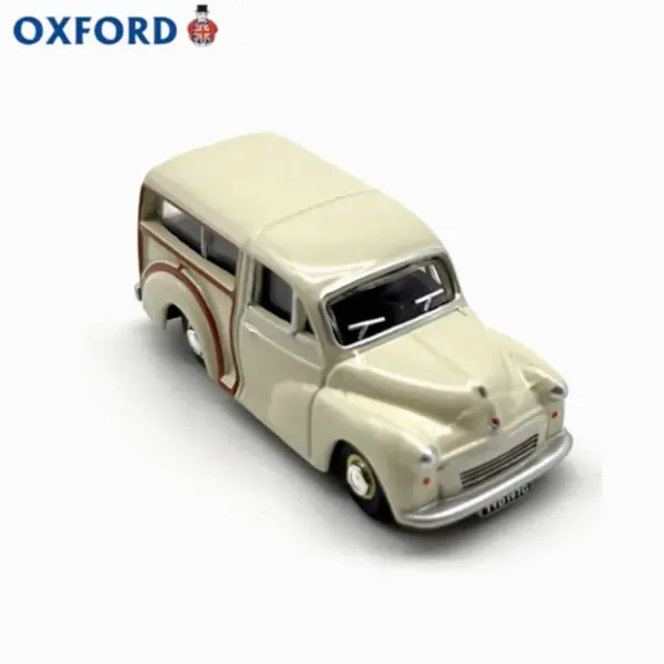 1:76 Scale Diecast Voyager Van Model Car - Image 4