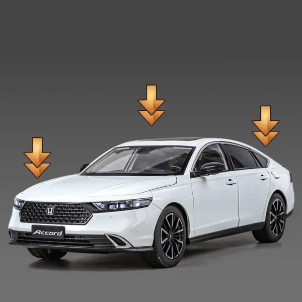 1:18 Scale Honda Accord Alloy Diecast Model - Image 6