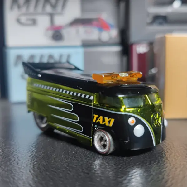 1:64 Scale Diecast Alloy Transit City Bus Model - Image 6