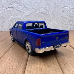 1:32 Scale RAM 1500 Pickup Truck Model with Flaws 10 S9ad290ffea9c44578372d43a3ddf9c28a
