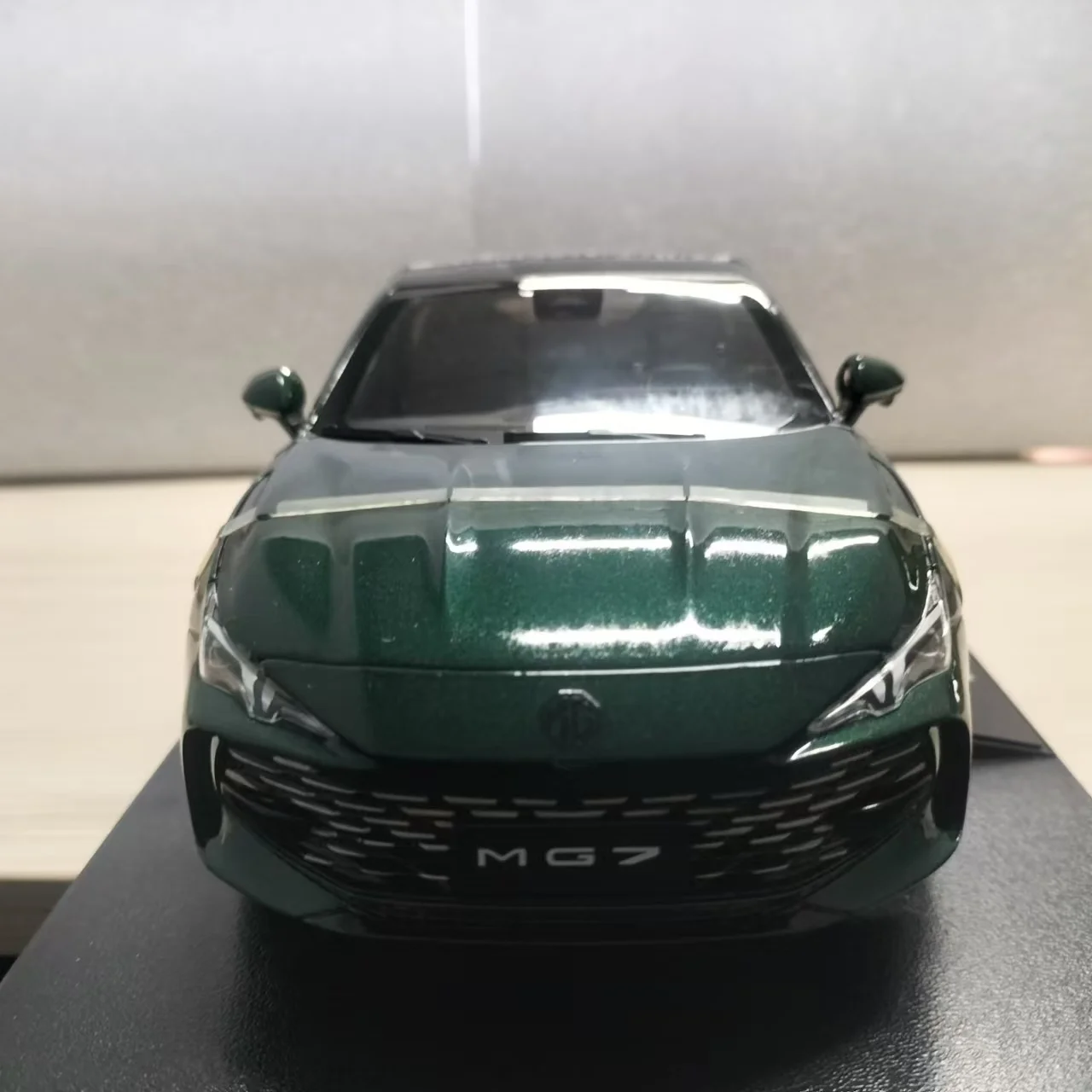 2023 MG7 Coupe 1:18 Alloy Model Car 5 2023 MG7 Coupe 1:18 Alloy Model Car - Image 5
